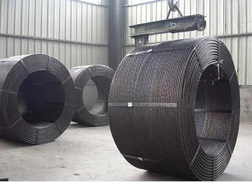 鍍鋅(xin)鋼(gang)絞線(xian)搬運