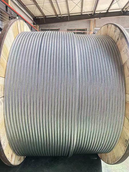 工(gong)業電(dian)網(wang)鋼芯(xin)鋁絞(jiao)線生(sheng)產廠(chang)家