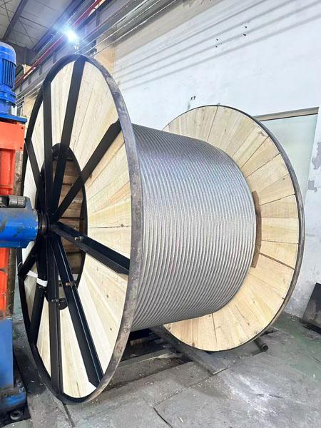 風電光(guang)伏項(xiang)目(mu)鋼芯(xin)鋁絞(jiao)線