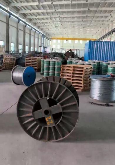 鋼(gang)絞線車間(jian)生(sheng)產