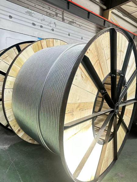 架空輸電線(xian)路(lu)應(ying)用鋼芯(xin)鋁絞(jiao)線