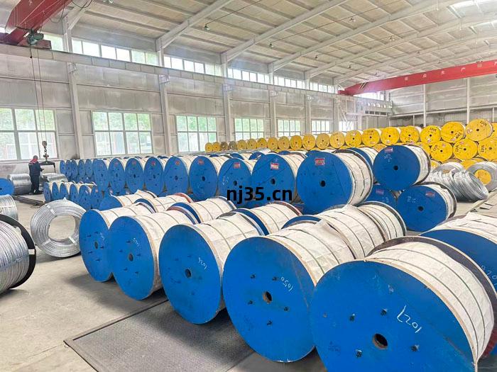 鋼(gang)絞(jiao)線(xian)在(zai)電力(li)工(gong)程中的(de)應(ying)用(yong)